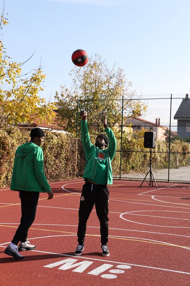 renovation of a basketball playground