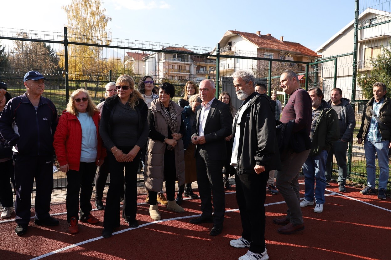 renovation of a basketball playground
