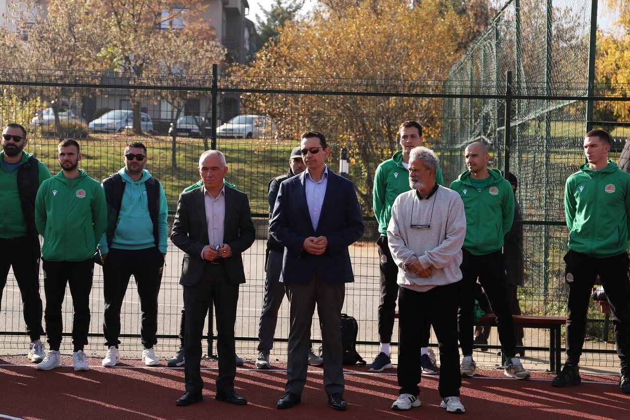 renovation of a basketball playground
