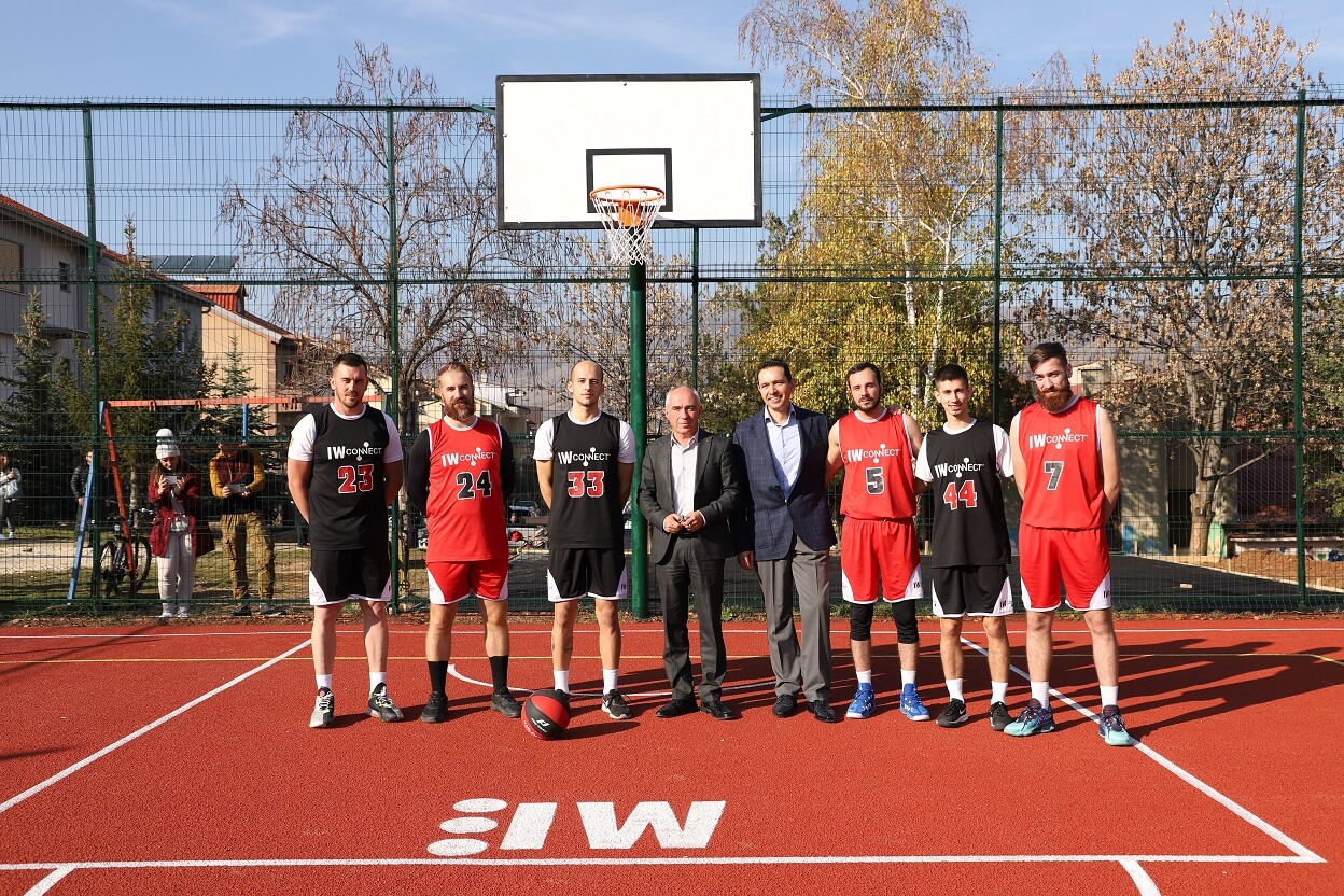 renovation of a basketball playground